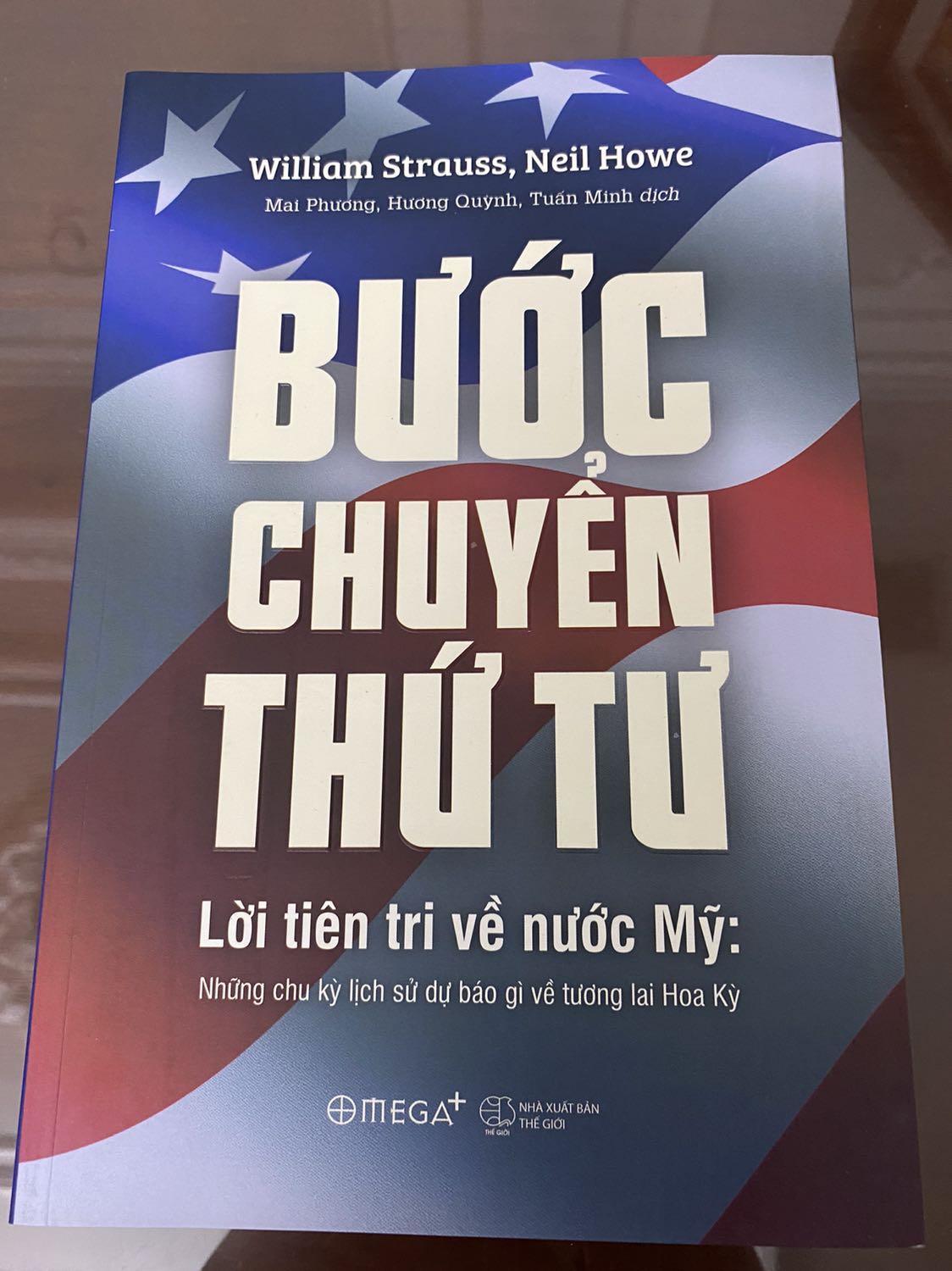 Sách rất hay cho ta biết nhiều điều bí ẩn rất thú vị của các lời tiên tri của nước mỹ, sách rất mới giao hàng nhanh thích lắm ạ!