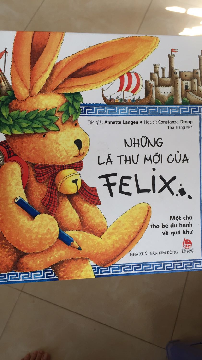 Truyện rất thú vị, những phong thư đáng yêu lắm! Thế mà Tiki giao sách cho mình bị mất 1 phong thư, làm bé nhà mình tiếc ngẩn ngơ!