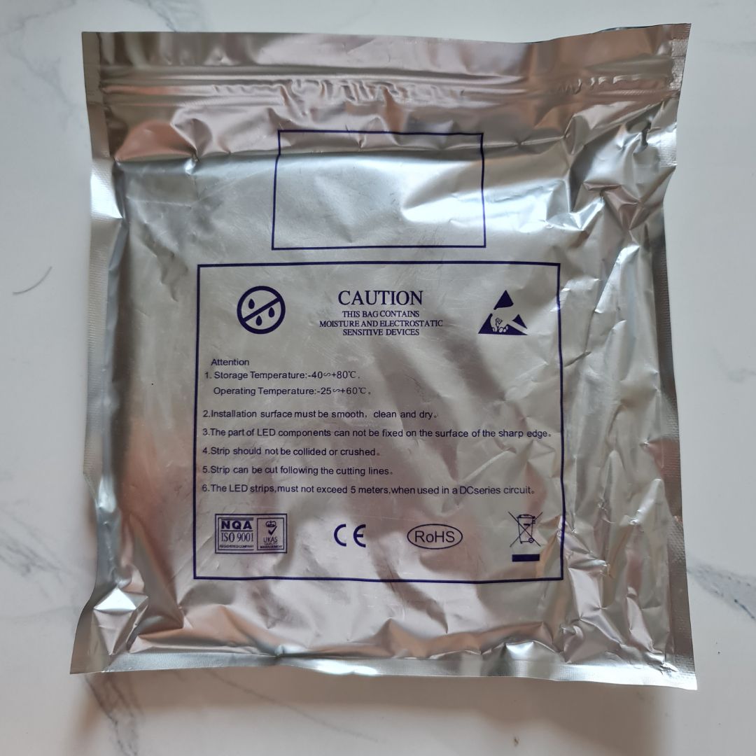 Led quá xịn. Mình có sẵn bộ điều khiển rồi nên chỉ mua cuộn dây. Led chất lượng cao. Rất hài lòng.