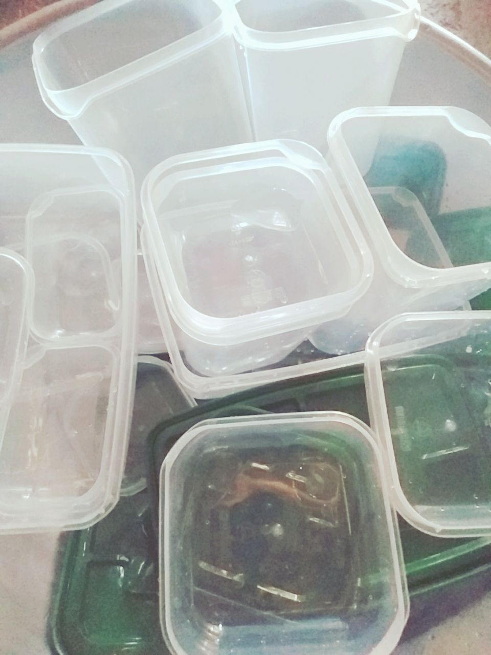 hàng đóng gói dep hộp ok lớn nhỏ có đủ mẫu. có điều hộp lớn bị hở 1 bên ko đóng chặt dc. nhung ko sau. bù lại hàng ok thay vì mua những shop khác thì mình sẽ ủng hộ tiki.uy tín chất lượng rất ưng luôn ?