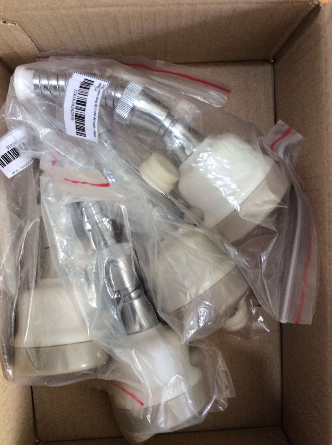 Sản phẩm đăng bán có van 360 độ rồi mới nối với dây nhưng khi giao lại không có van dặn 360 độ trước khi nối với dây?.. Đề nghị Tiki cho đổi lại đúng với sản phẩm đăng trên Tiki khi tôi đạt mua