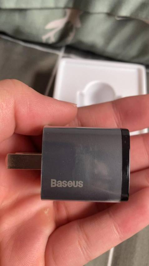 Sản phẩm hình thức đẹp new seal bóc seal rất sướng
Chưa biết sử dụng ra sao nhưng sẽ thử , và để xem có dùng lâu dài được k