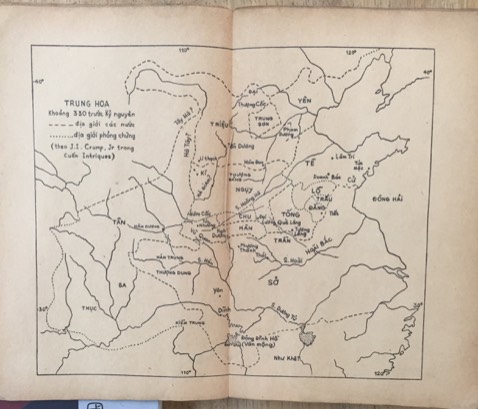 Sách không in lại bản đồ vị trí chiến lược các nước, đó là thiếu xót rất tệ. Đính kèm là hình của sách cũ Sách không in lại bản đồ vị trí chiến lược các nước, đó là thiếu xót rất tệ. Đính kèm là hình của sách cũ