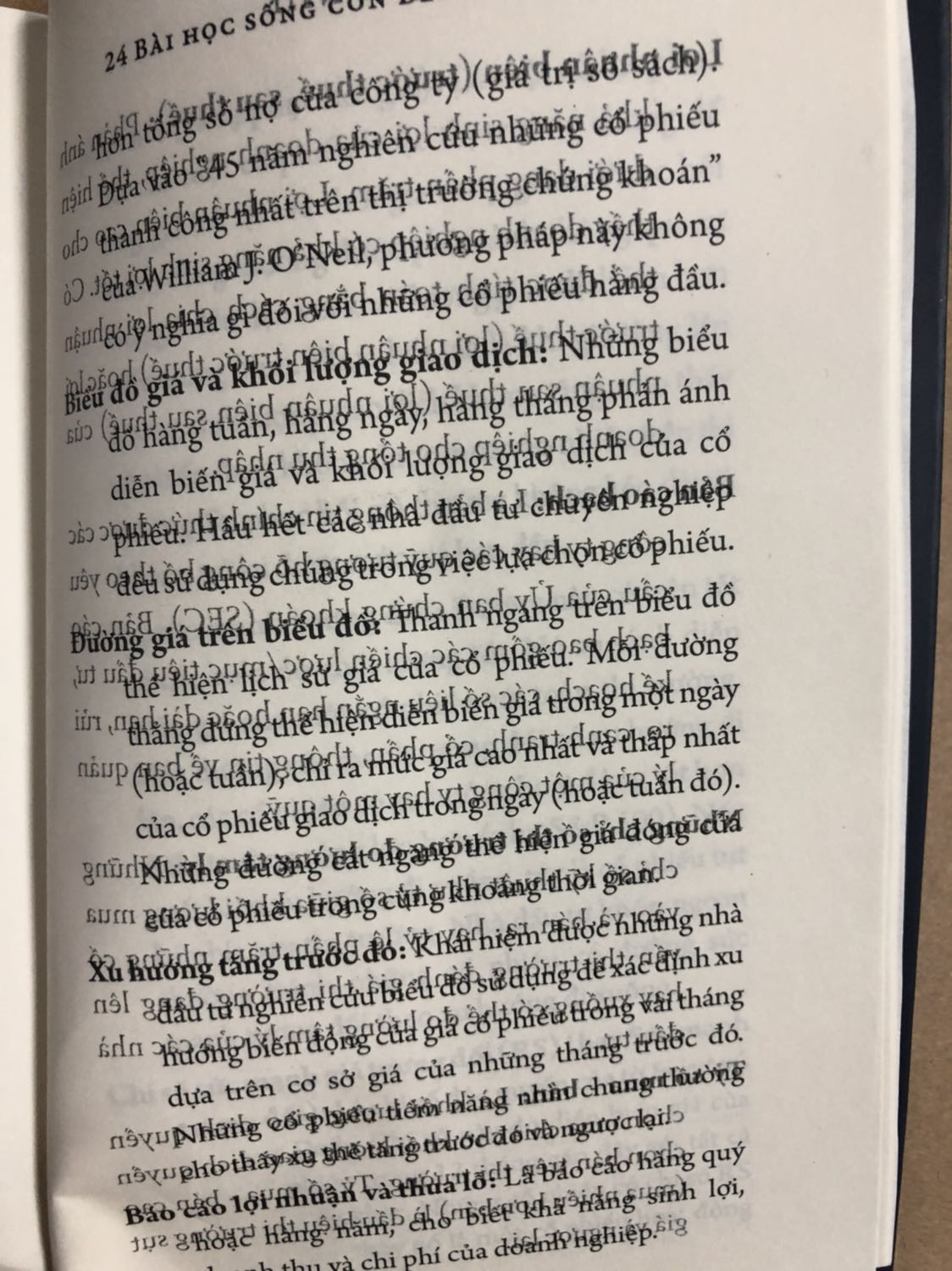Tiki giao hàng nhanh, nhưng sách có những trang lỗi. Đã mua rất nhiều sách bên Tiki nhưng đây là lần đầu tiên cảm thấy thất vọng.