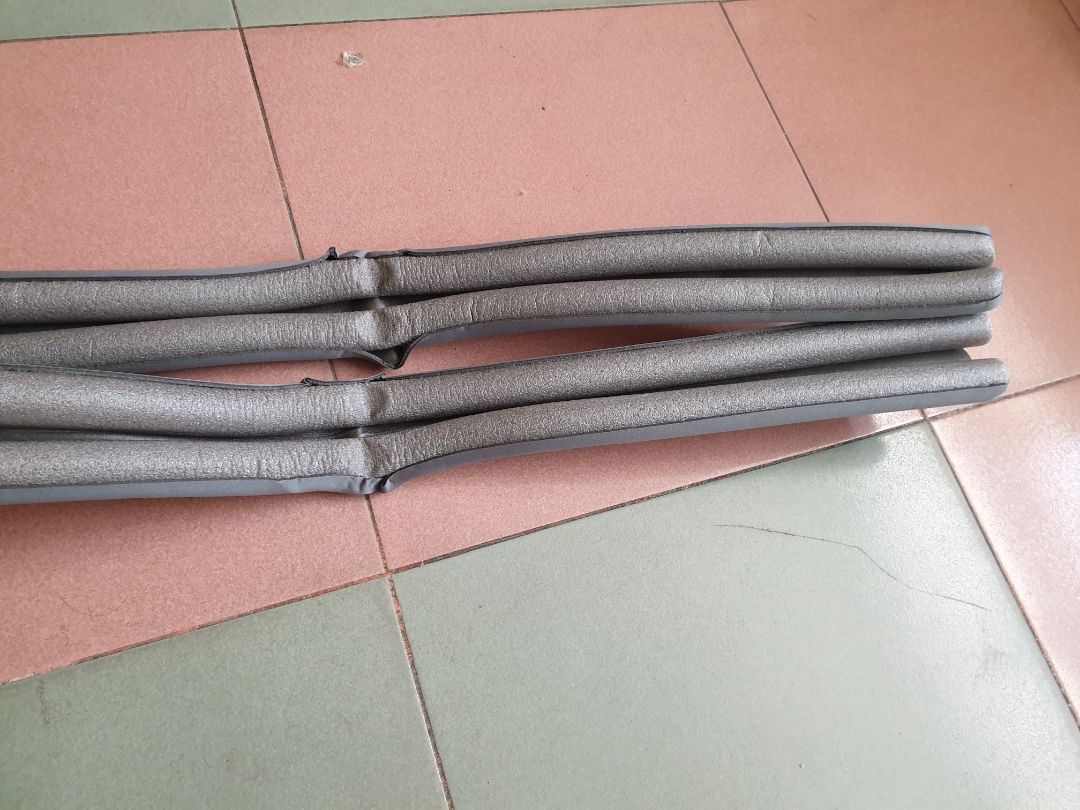 sản phẩm đúng như hình .ok 
nhưng khâu đóng gói đã làm hư sản phẩm .yêu cầu tiki coi lại khâu đóng gói sản phẩm .phải để dài sản phẩm lúc đóng gói mới ko bị biến dạng sản phẩm .còn mọi thứ đều ok .sẽ ủng hộ shop