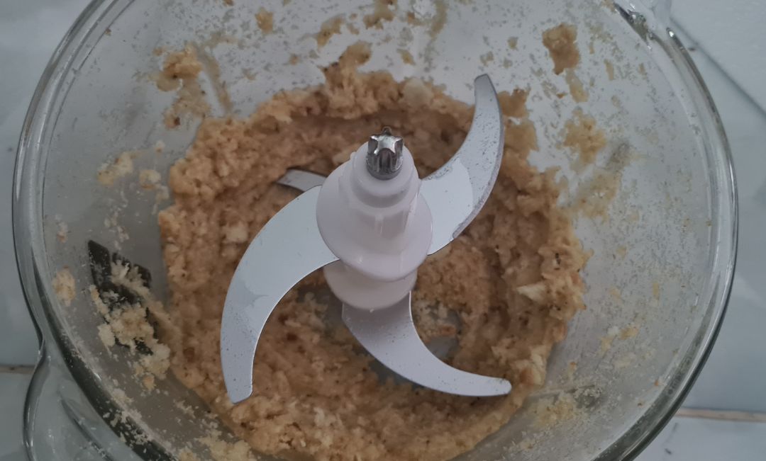 Săn sale được giá hời. Mà đợi dùng mới review nè. Máy dung tích vừa đủ dùng, xay nhanh nát. k ồn lắm đâu. Shop đóng gói kỹ, nhận hàng oki la. Shiper cũng nhiệt tình. Tiki giao hàng nhanh nữa.