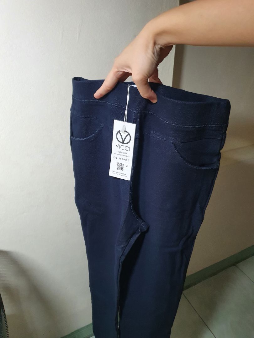 Mua sale tính cả ship là 76k. Hàng nhận được khá hài lòng.