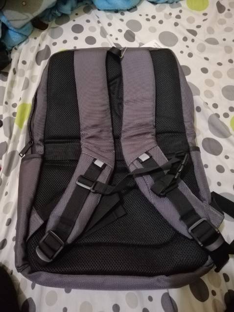 Balo rất đẹp, chắc chắn, đáng tiền,...Đây là lần đầu tiên mình mua hàng trên tiki mà ưng ý k có chỗ nào để chê cả. Ship hàng cũng rất nhanh. K tới 3 ngày là nhận được rồi. Cảm ơn shop nhiều!!!☺️