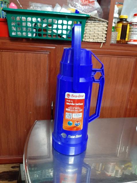 Giao hàng nhanh, phích giữ nhiệt tốt, qua ngày hôm sau độ nóng vâ x có thể nấu mì gói được.