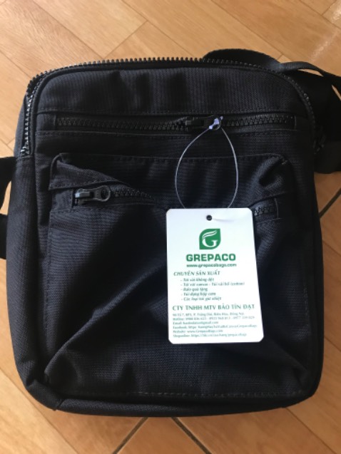 Túi đẹp, chất liệu tốt. Mang đi học, đi chơi đều rất Okie. Shop nhiệt tình, dễ thương. Hàng đóng gói rất cẩn thận. Rất đáng để mua.