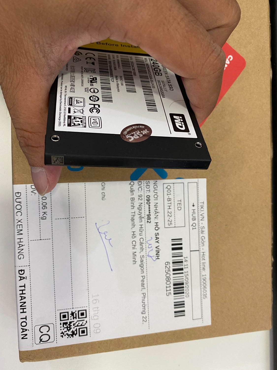 Mô tả sản phẩm ghi bảo hành 36 tháng. có tem bảo hành, nhưng khi giao hàng lại không có tem bảo hành, gọi lên ngay cho tổng đài thì giải thích lòng vòng cả tuần chưa giải quyết được.
Vẫn đang chờ giải quyết. Mô tả sản phẩm ghi bảo hành 36 tháng. có tem bảo hành, nhưng khi giao hàng lại không có tem bảo hành, gọi lên ngay cho tổng đài thì giải thích lòng vòng cả tuần chưa giải quyết được.
Vẫn đang chờ giải quyết.