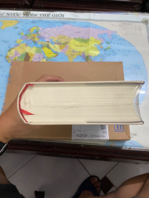 Rất thích cuốn Gia tộc Rockefeller của cùng tác giả nên mua thêm cuốn này. Những quyển sách dày luôn được tiki bọc và đóng gói rất kỹ, giao hàng cũng nhanh nữa.