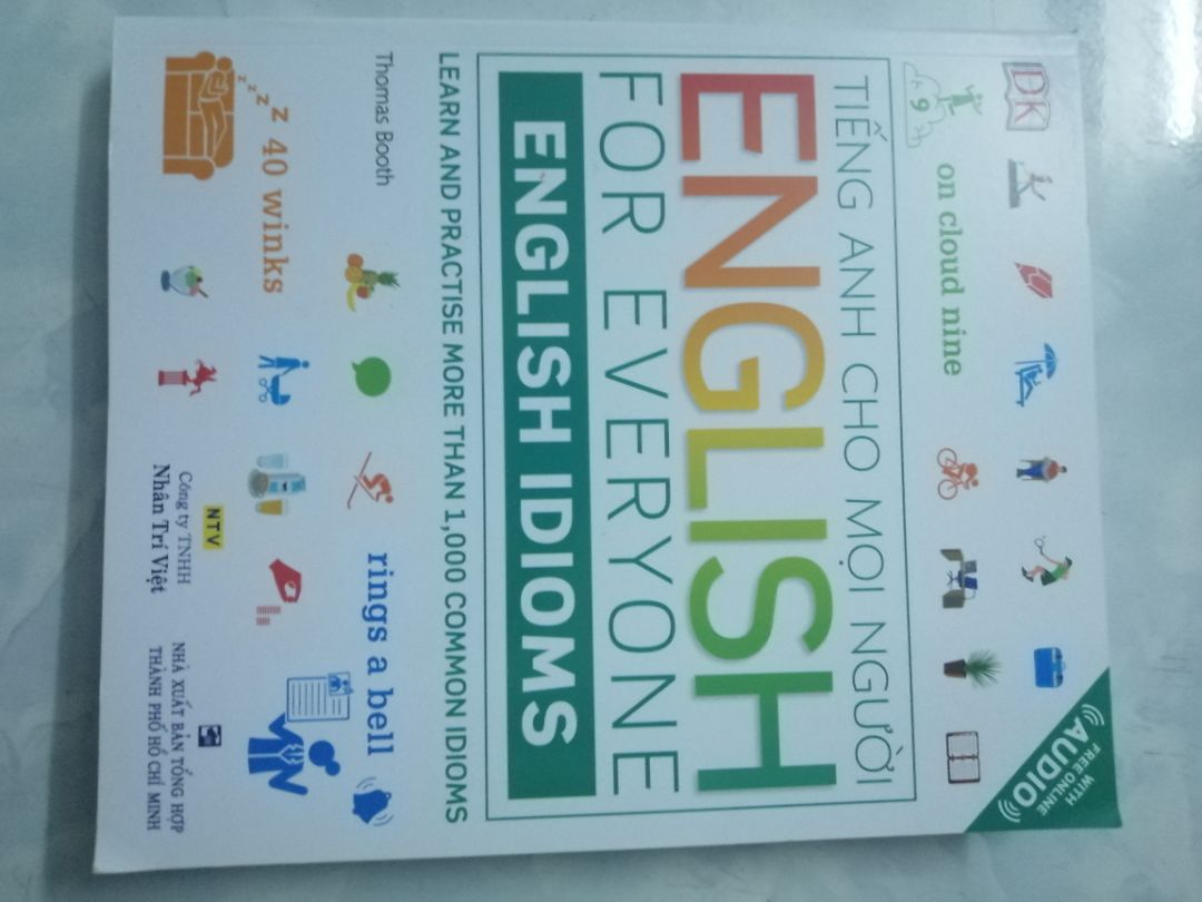 Shipper giao rất rất nhanh, lịch sự. Sách rất đẹp, nhìn là muốn học. Cảm ơn Tiki.