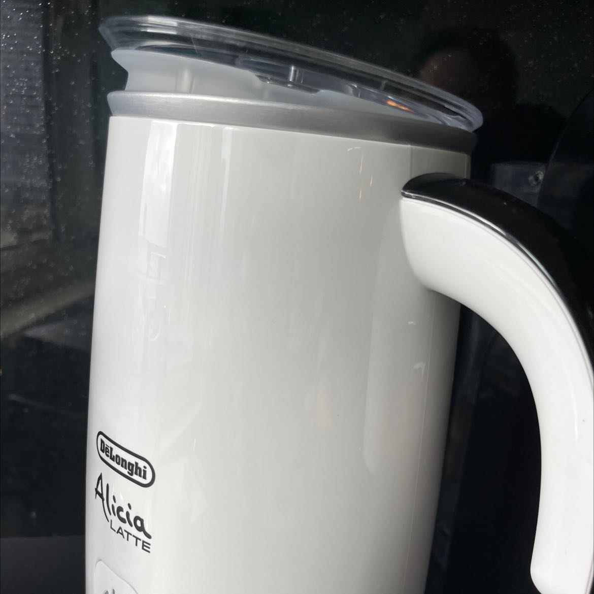 Đẹp sịn xài tốt, dễ rửa.