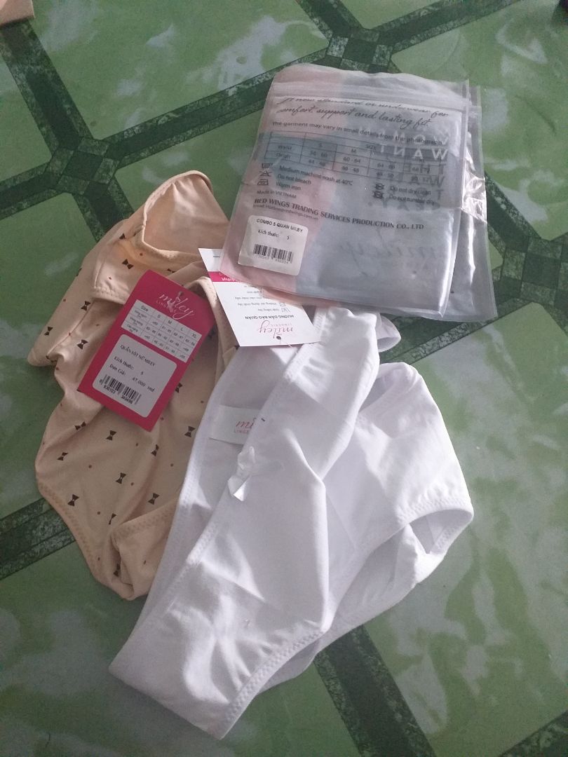 Mình chỉ muốn hỏi tiki là tại sao từ 5 sản phẩm giao hàng chỉ còn 2 sản phẩm??