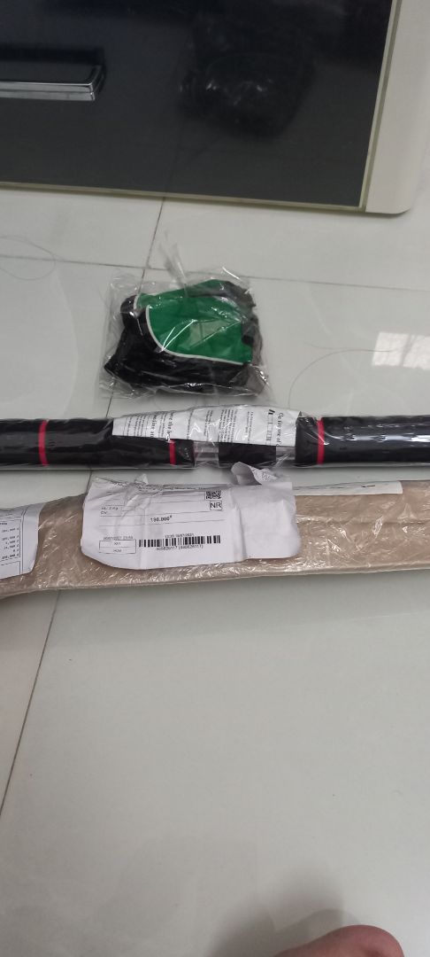 giao thiếu sản phẩm . ko phản hồi tin nhắn của khách hàng.