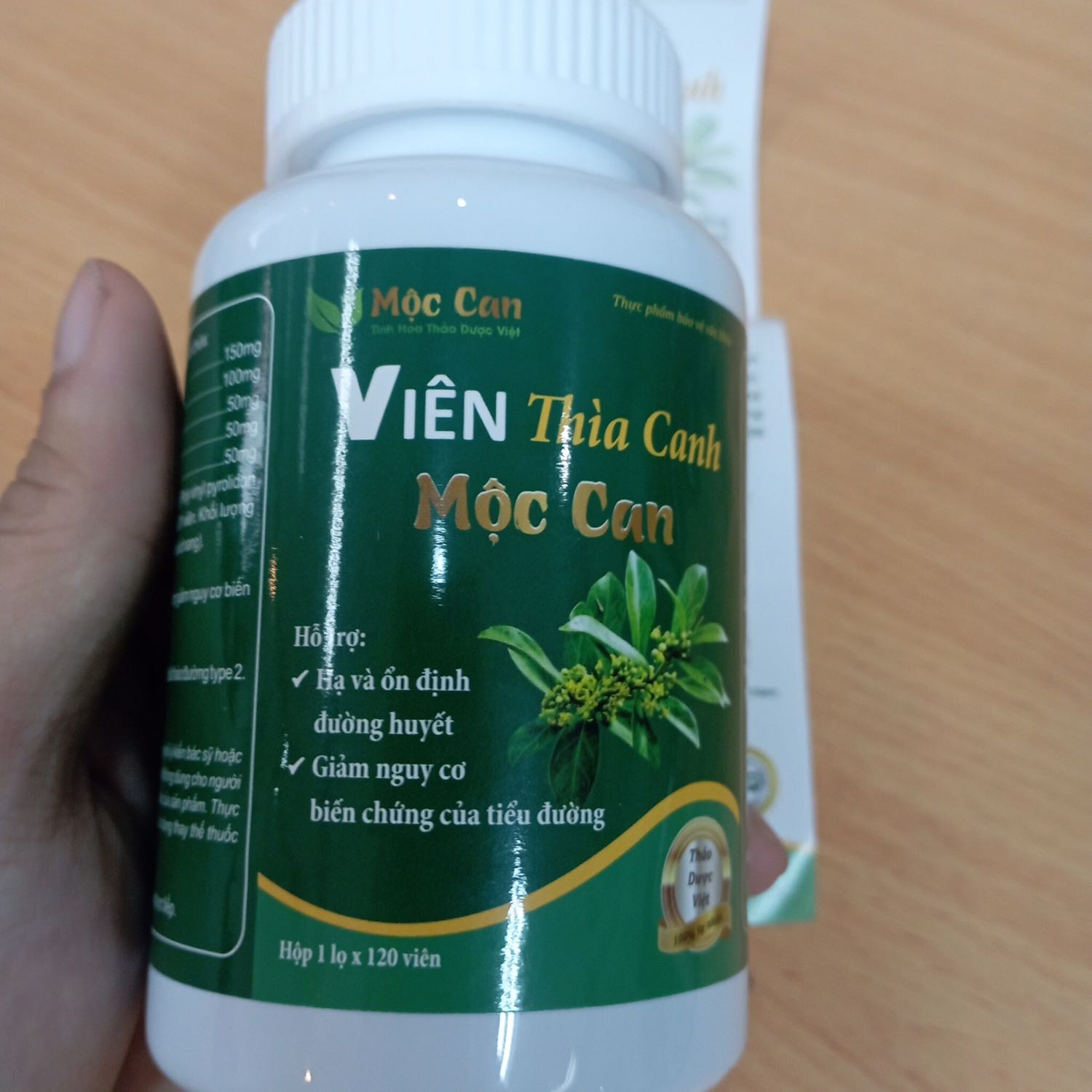 hộp to, viên nang dễ dùng cho vào lọ nhỏ mang đi đâu cũng tiện, đã mua nhiều lần bên shop rồi dùng tốt mới lên đánh giá, shop chu đáo chăm sóc khách hàng rất tốt