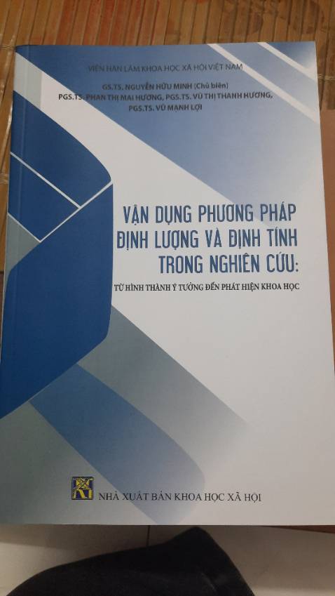 Shop gói hàng kỹ, sách đẹp, chất lượng giấy in tốt. Shipper giao hàng thân thiện.