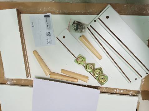 Shop giao nhầm cho mình cái bàn trà, mình tìm nút nhắn tin cho shop trên app ko có nên nhắn vào đây để shop đổi cho mình. Để nghị tiki và shop hỗ trợ đổi trả nhanh nhất có thể, thanks.