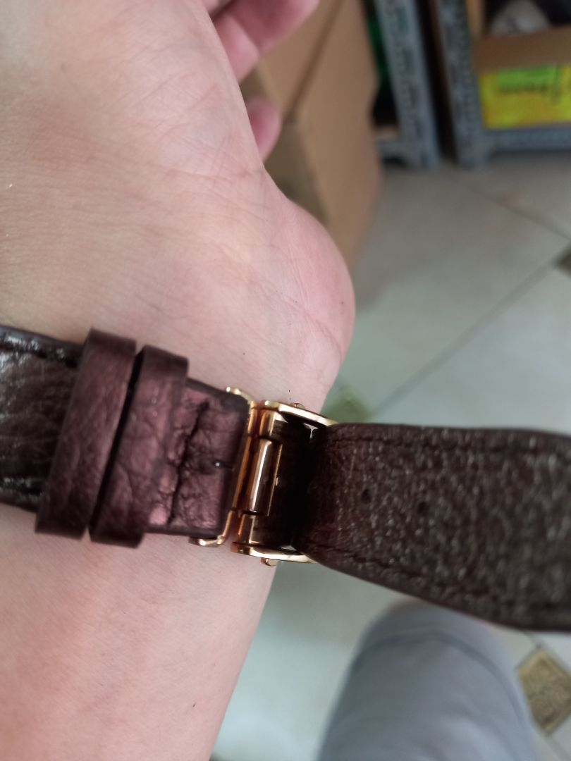 khi đặt thì là loại dùng cho khóa bướm nhưng khi nhận lại là loại cho khóa cài. may cố lắp vẫn được.