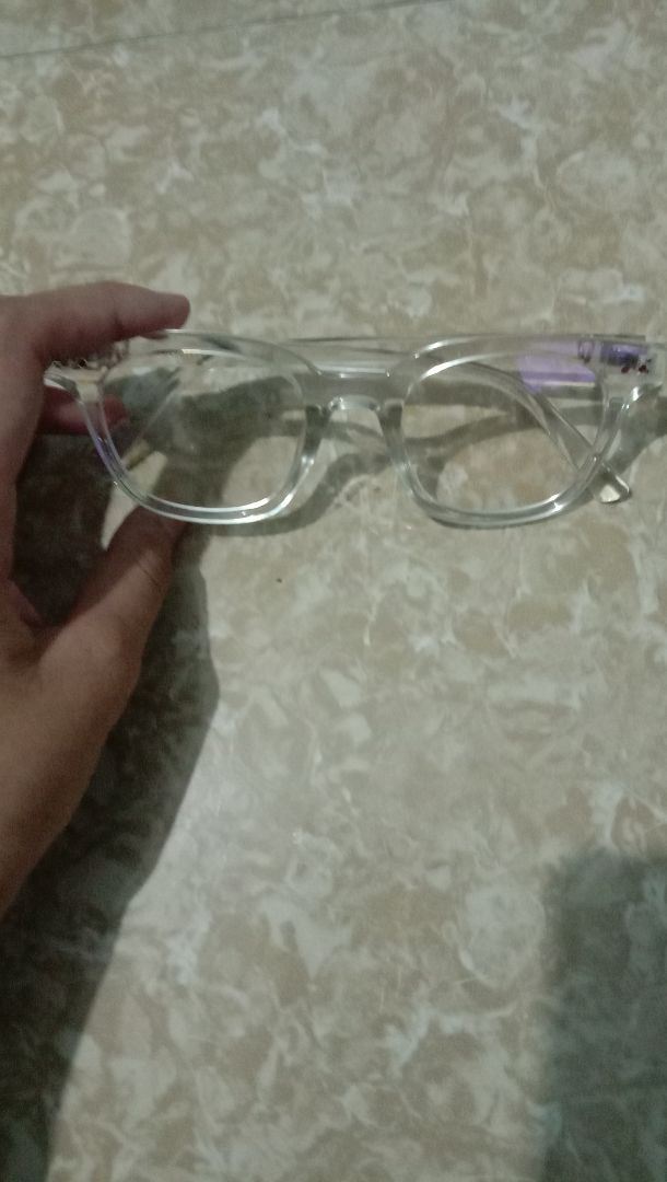 rất ok luôn, kính rất chắc chắn ạ rất ok luôn, kính rất chắc chắn ạ