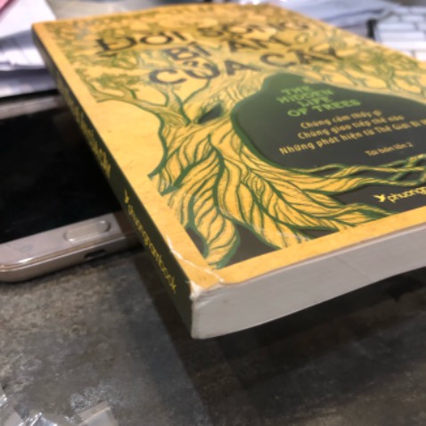 ĐÓNG GÓI RẤT KỸ NHƯNG GIAO MỘT CUỐN SÁCH THẬT CŨ, VÀ BỊ RÁCH GÓC. ( có dán băng keo lại )@@
