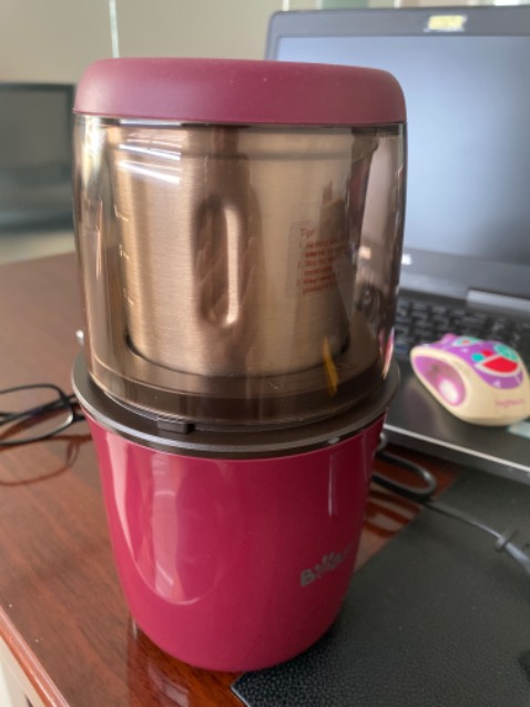 Dùng tốt, máy êm, lưỡi dao bén hay ko thì ko rõ nhưng xy cà phê ok