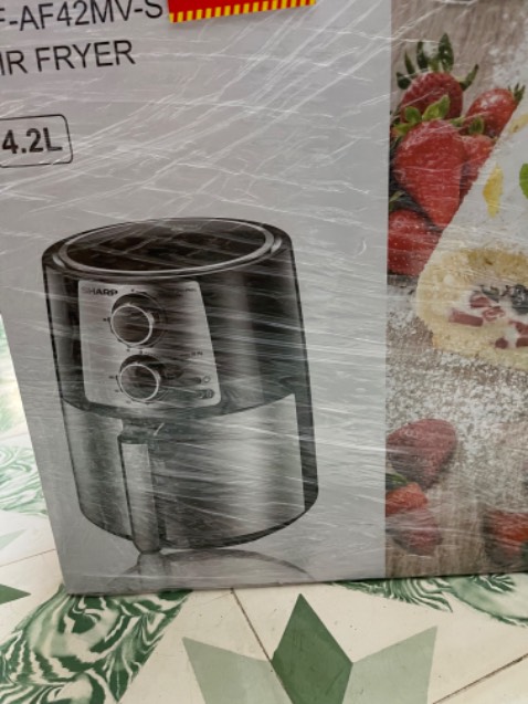 Giao hàng nhanh,nồi đẹp,nhỏ nhắn xinh,hàng có thương hiệu nên cũng yên tâm,sẽ ủng hộ tiếp lần sau