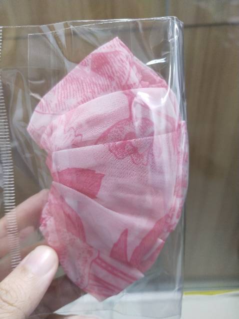 Màu hoa đỏ này màu tươi, siêu dễ thương nhé, mua cả chục cái là hiểu rồi, lần sau ủng hộ shop tiếp nè