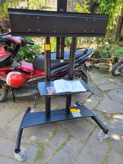 Chắc chắn, dễ lắp ráp, full box và phụ kiện,