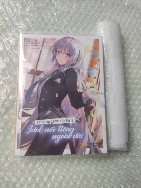 Bìa đẹp, bắt mắt. In ấn, màu sắc rõ nét. Chất lượng giấy tốt.