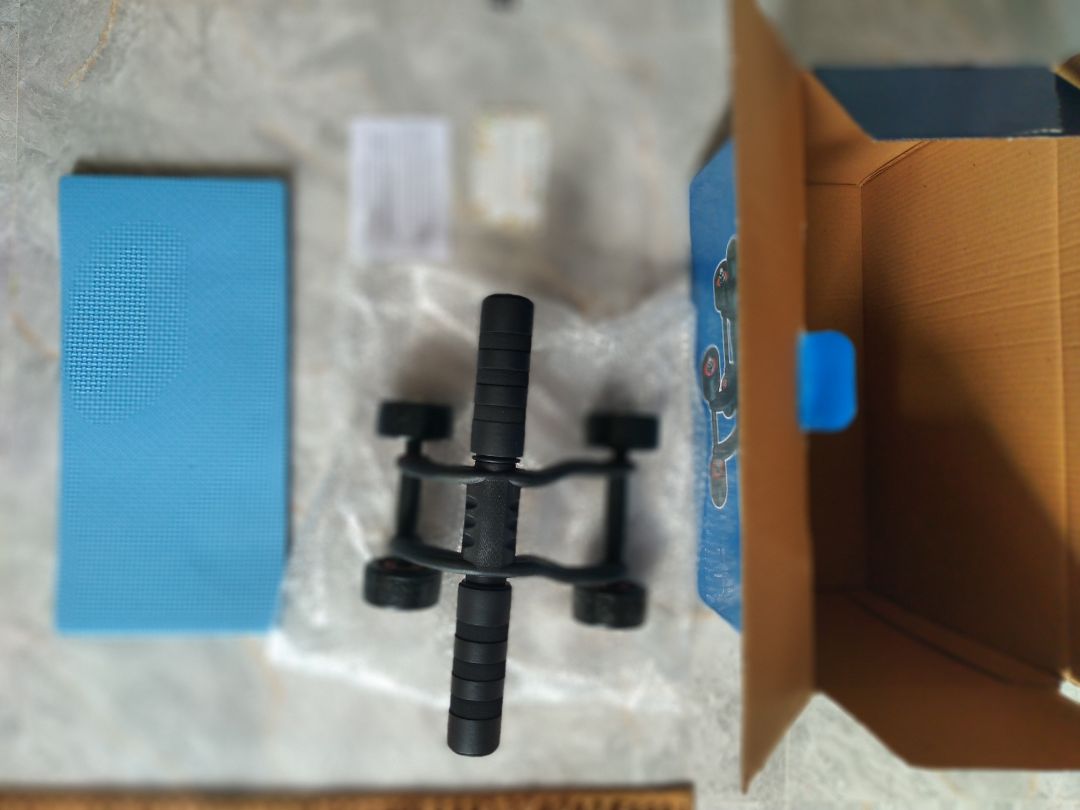 mình chưa dùng chưa biết sp bền chắc ra sao nhưng đóng gói vs giao hàng quá nhanh và tốt luôn, ,nhãn mác đầy đủ ,cầm thử qua thì mình thấy rất chắc và nặng ,ko lỏng lẻo ,sp thì y hình trên shop, chắc là dùng tốt thôi, cho 5* ???