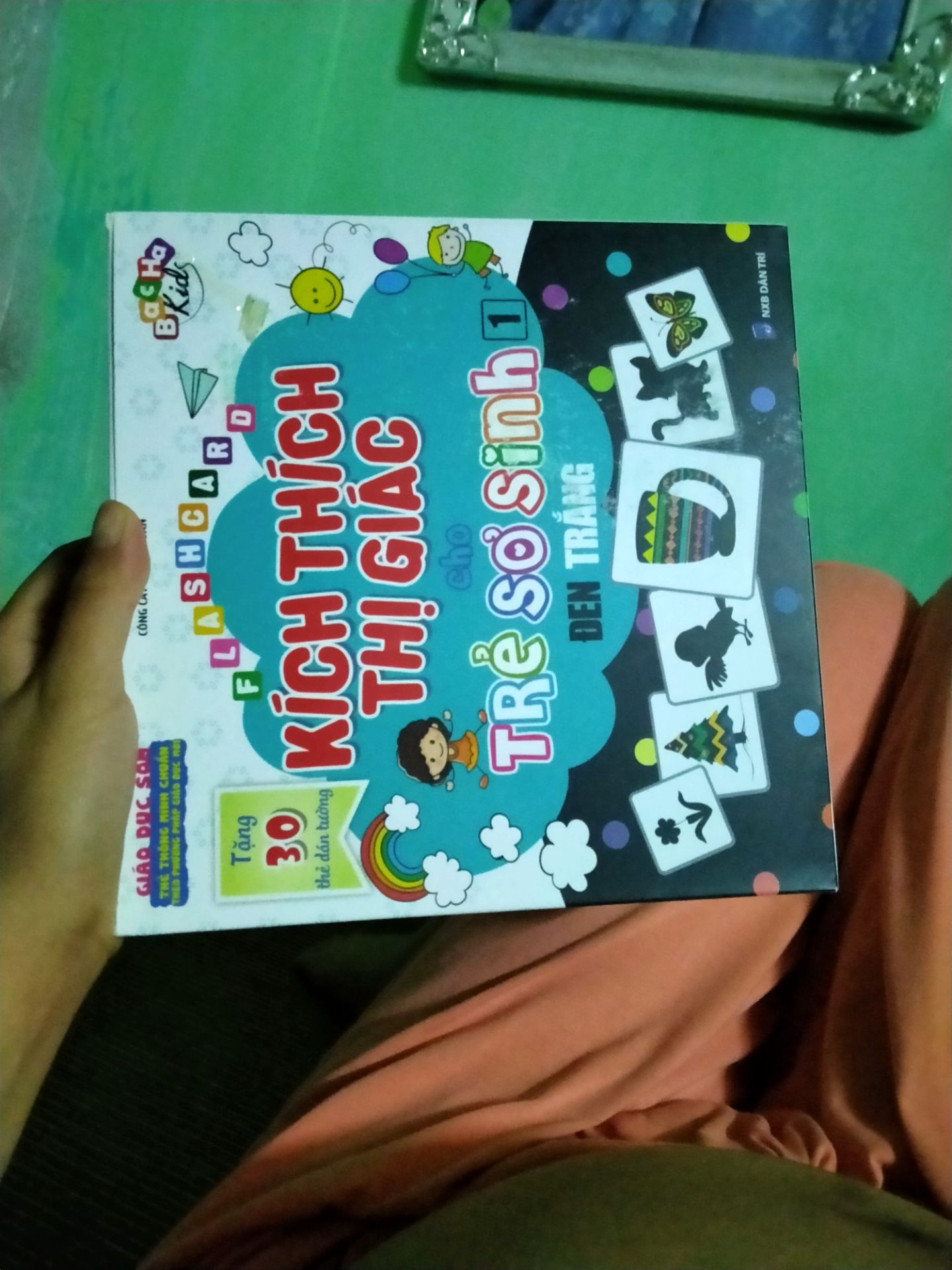 sản phẩm rất đẹp, giao hàng siêu nhanh. mình rất hài lòng