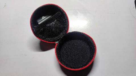 Âm thanh tốt, chống ồn tạm ổn. Dây chắc chắn, dễ custom. Giá ưu đãi.