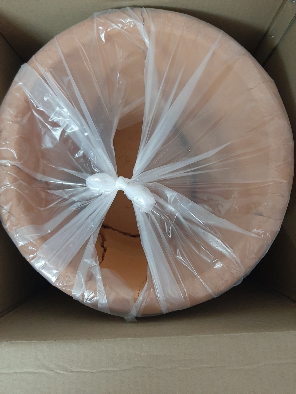 Sản phẩm giao bị vỡ, tôi đã gọi trả lại chừng 2-3p sau đó nhưng đến nay 1 tuần rồi chưa giao trả và hoàn tiền.
Anh giao trả có lại nhưng nói SP được chỉ thị giao trả là 10x10cm nên không nhận? hiện tôi vẫn đang chờ