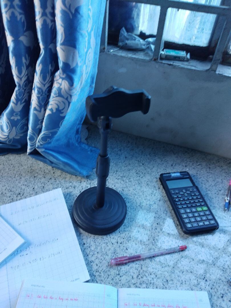 Ship nhanh quá trời! Vừa đặt xong đã nhận rùi hú hồn 
Giá cả như này hợp lý rùi ạ Cơ mà quên mất không đặt cái thảm yoga của shop nên giờ lật đật mua 1 cái nữa
Tặng shop 5 sao vì chăm sóc khách hàng có tâm ghê lun
À, nhớ tặng em mã giảm giá nha nãy nhắn mà em quên mất chưa lưu