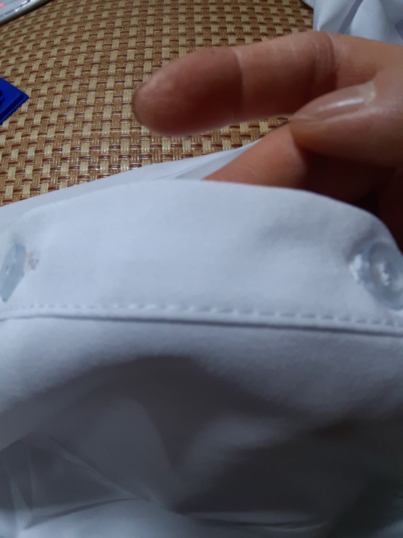 tiền nào của nấy thôi, mà nếu đường may nhặc hơn tý nữa thì ok, thưa quá.