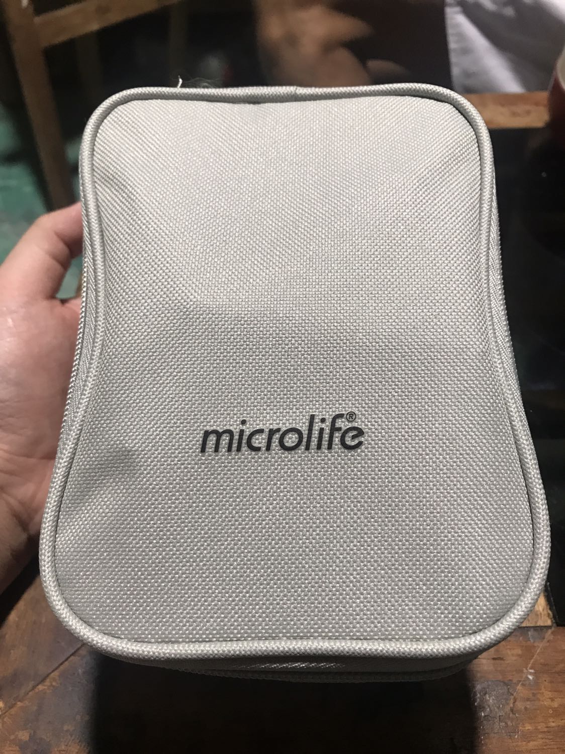 Sản phẩm tốt đẹp, nhưng câc bạn nhớ để ý vì không có cục biến, phải đặt thêm nếu có nhu cầu