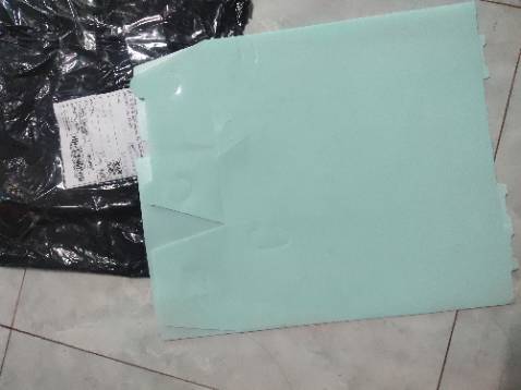 *** đảo, quảng cáo trên hình  nói hộp nhựa cứng mà tiki giao hộp mỏng như bìa bóng đựng tài liệu.