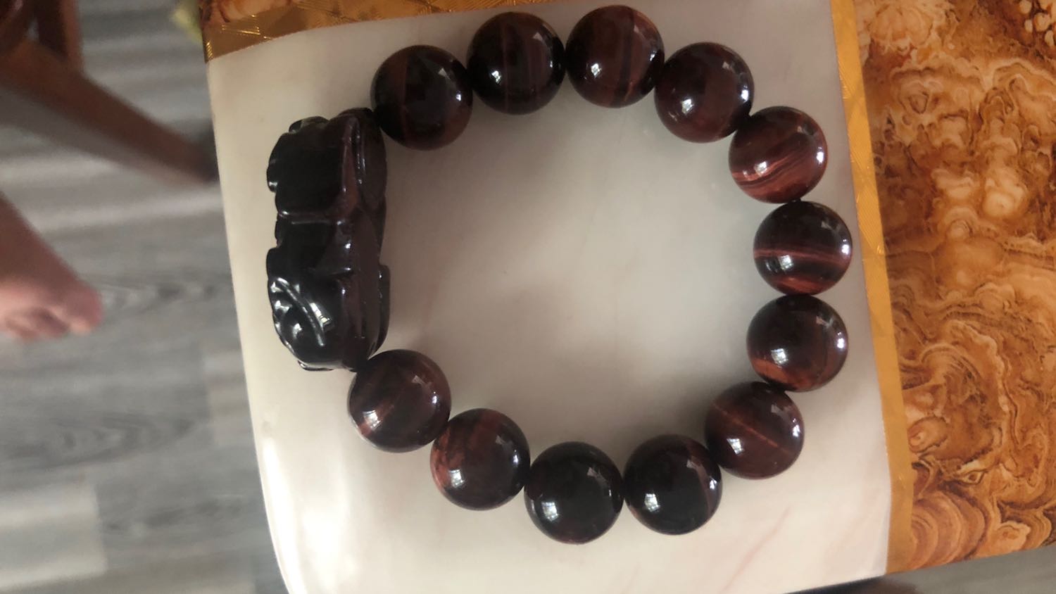 Vòng đẹp chuẩn mẫu,đeo vừa như là vòng sinh ra cho mình ấy,tì hưu nhỏ thêm một tẹo có lẽ đẹp hơn,shop viết phiếu bảo hành đầy đủ,giai hàng siêu nhanh đặt tối hôm trước trưa hôm sau giao luôn