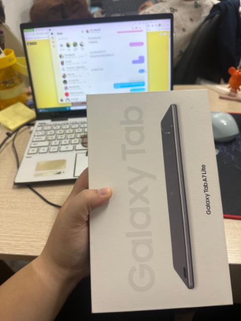 Sạc pin vào nhanh, sạc nhanh đầy máy, điểm trừ là lúc sạc củ sạc có xuất hiện hiện tượng nóng