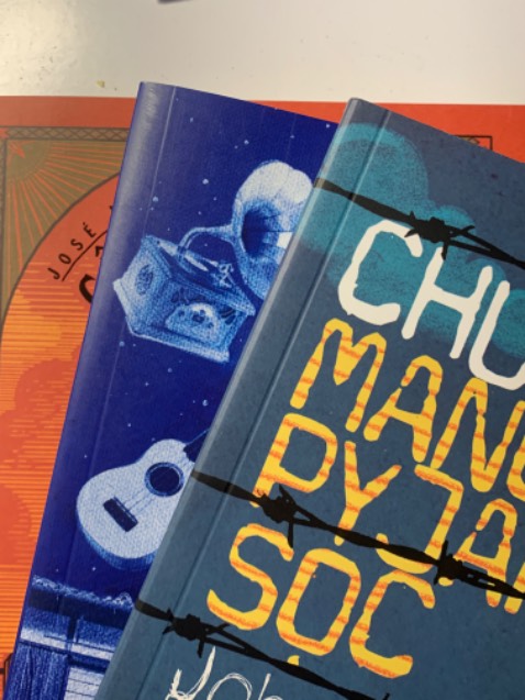 Đặt tối hôm qua mà sáng nay đã giao rồi í ạ 🥹 sách đẹp lắm lắm, không bị lỗi hay hư hại ở đâu hết á. Đợt này nhã nam đang sale tết nên giá uki lắm, mọi người canh flash sale nữa là giá siêu hạt dẻ luôn 🫶