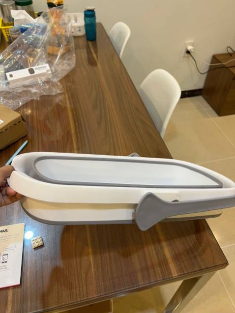 Không thể chấp nhận được, sao ko có 10 sao để đánh giá luôn đi. Tín đồ của band này lâu rồi, nhà từ máy hút bụi đến cây lau nhà, máy sấy tóc,...vân vân mây mây ^^ Cứ thấy có sản phẩm mới là khuôn về nhà liền :v  Sản phẩm thì chưa bao giờ làm mình thất vọng, nhựa dầy dặn chắc chắn màu sắc đẹp sang, giá thành okila, thiết kế gấp gọn thông minh dễ dàng sắp xếp không tốn diện tích. Đa năng tiện dụng để đồ đạc các thứ cũng thuận mắt, chắc phải mua thêm cái nữa mới được ^^