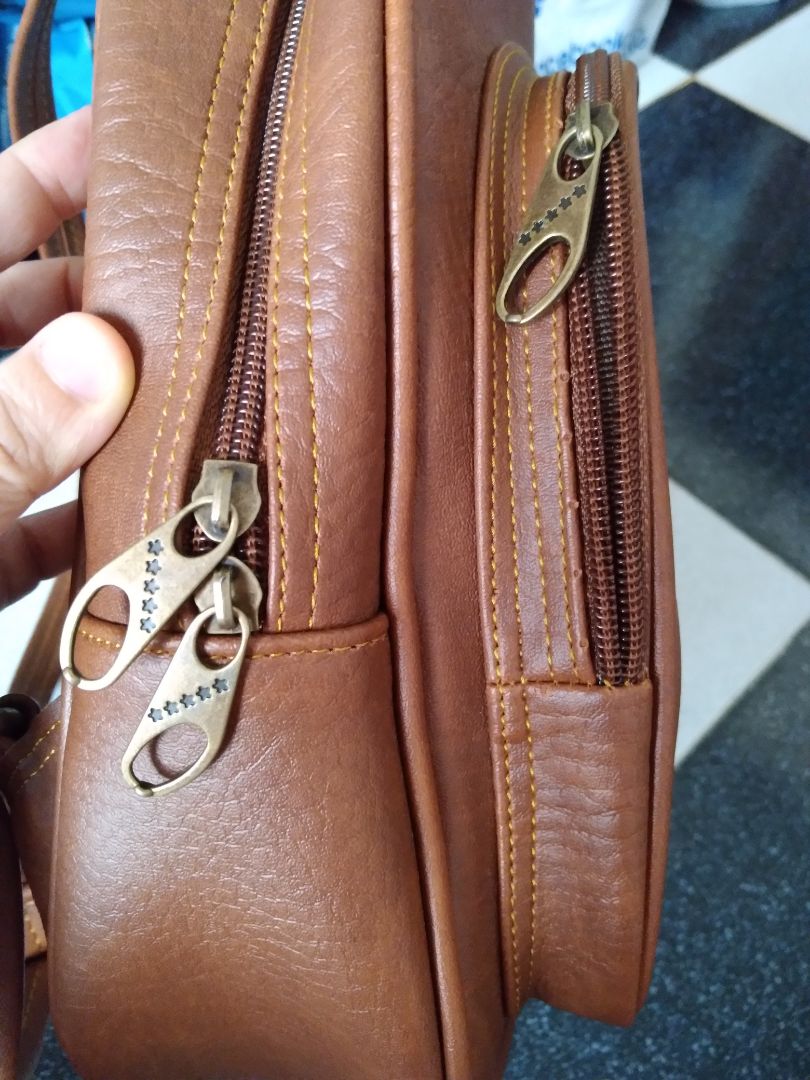 Màu sắc đúng ý mình, rất thích. Chất liệu tốt, mình đã mua nhiều sản phẩm của hãng này, xài rất bền. Mua giá sale, 129k.