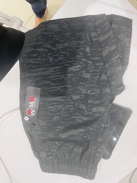 Giao hàng quá lâu, từ ngày 29/5 mà 4/6 mới nhận dc, lâu hơn đơn hàng nhập TQ về
Cần cải thiện cái này

Quần mẫu ok nhe, cải dù , màu đen á