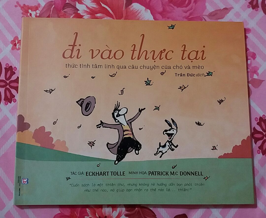Sách được bọc kỹ lưỡng .
Nội dung sách quá hay luôn .
Mọi người nếu muốn bình yên từ trong tâm hồn thì hãy mua sách Đi vào thực tại💟💟💟