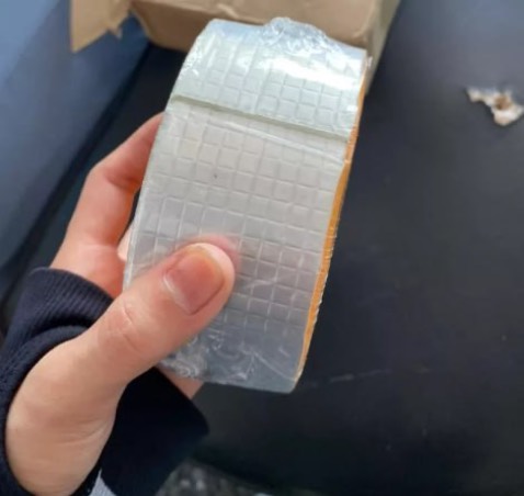 Keo dính tốt mà chắc chắn luôn, hàng chất lượng, dùng hết sẽ ủng hộ thêm