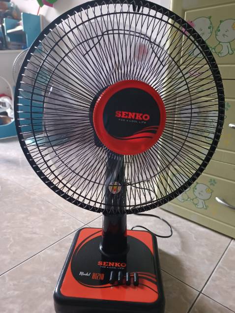 Gió mạnh, động cơ chạy êm, cứng cáp, dễ lắp ráp. Phí vận chuyển hơi cao 😁🤣😂