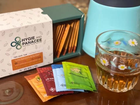 Vị trà đậm, ngon, túi nhỏ dùng tiện ngay cả khi mang ra ngoài. Mua có mã nên hời quá hơi.