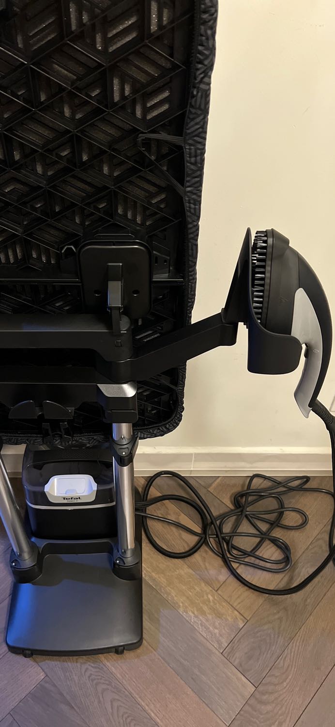 Sản phẩm không đúng như mô tả.
Sản phẩm không có hướng dẫn tiếng Việt, không bao gồm găng tay chống nóng.
Đã nhắc nhở gian hàng để tránh hiểu lầm cho khách hàng nhưng không hề sửa chữa.
Chất lượng dịch vụ và sản phẩm không tương xứng với giá gần 5 triệu đồng